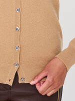 Basic organic cashmere cardigan with V-neck image number 2