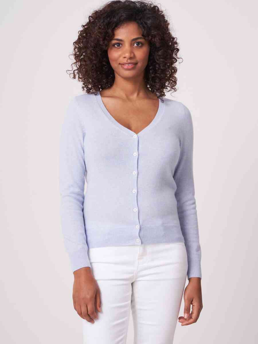 Basic organic cashmere cardigan with V-neck image number 0