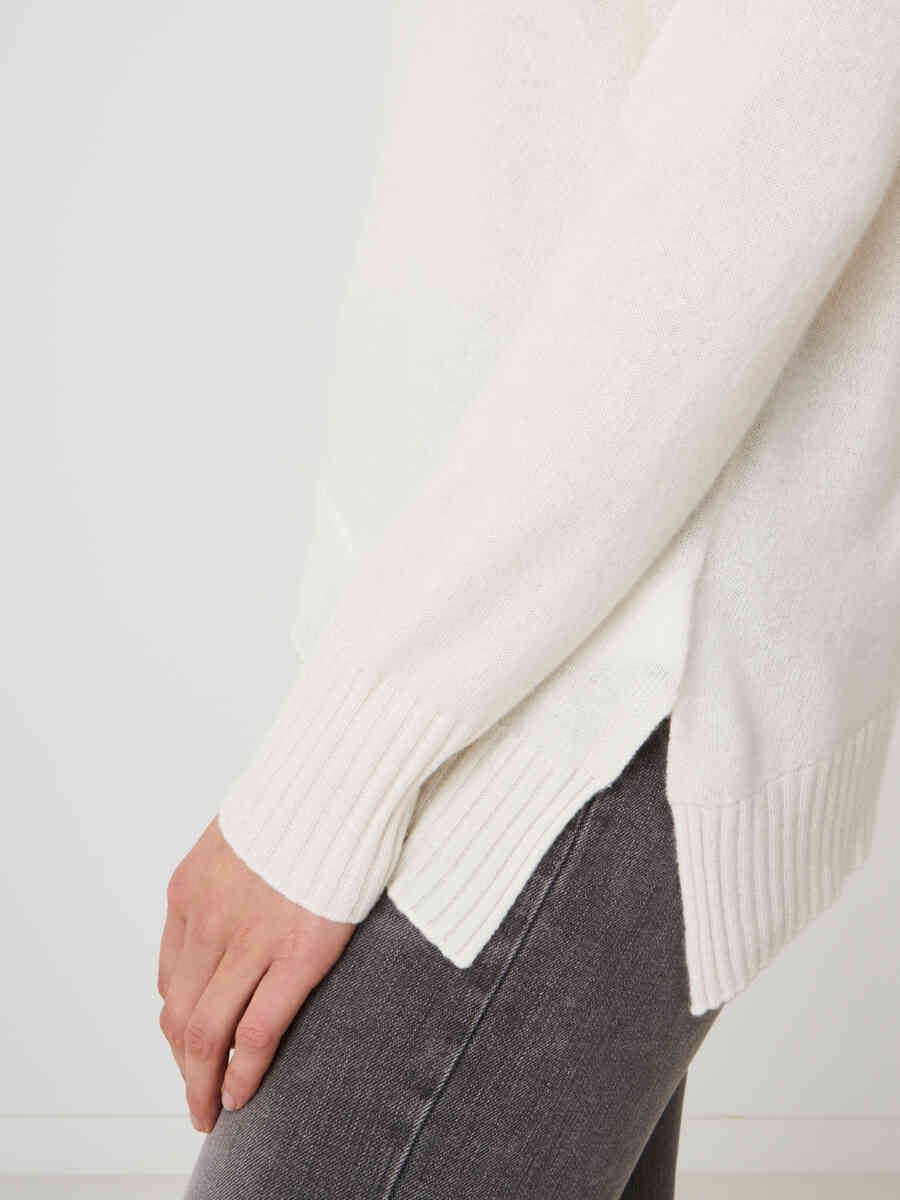Organic cashmere sweater with diagonal hem image number 2