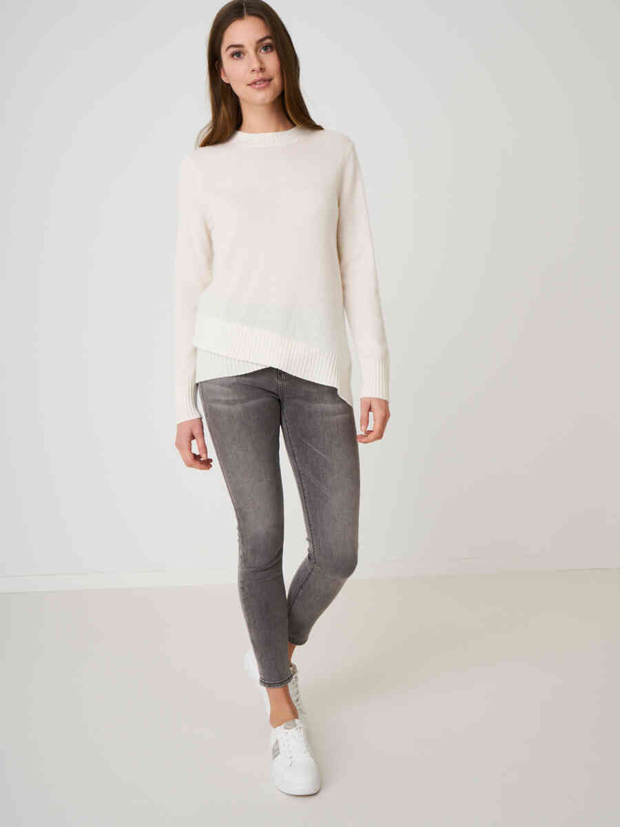 Organic cashmere sweater with diagonal hem image number 3