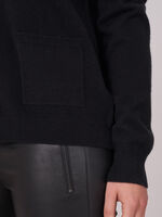 Cashmere V-neck sweater with pockets image number 2