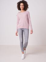 Organic cashmere sweater with bow detail on shoulder image number 4