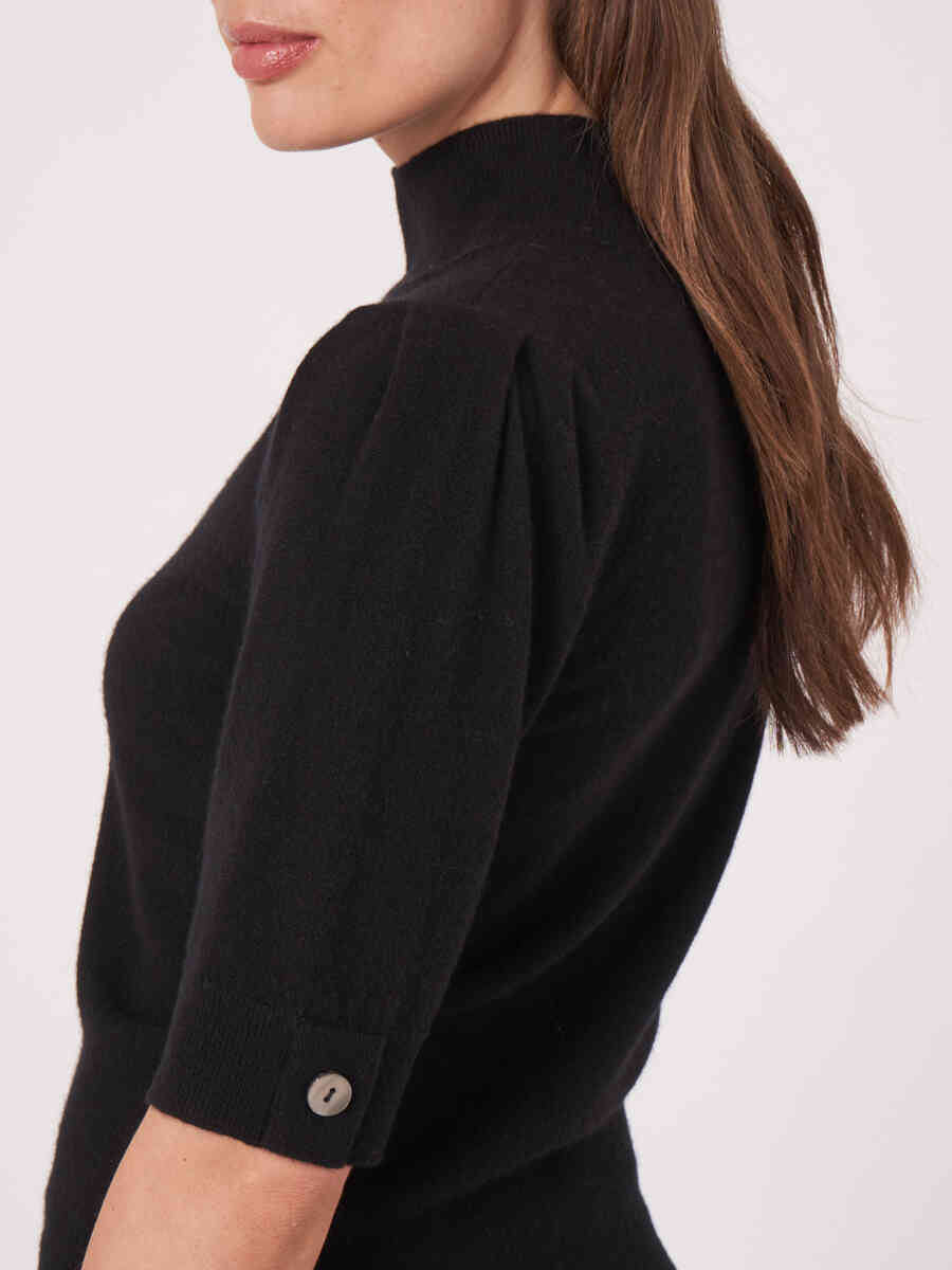 Cropped short sleeve cashmere sweater image number 2