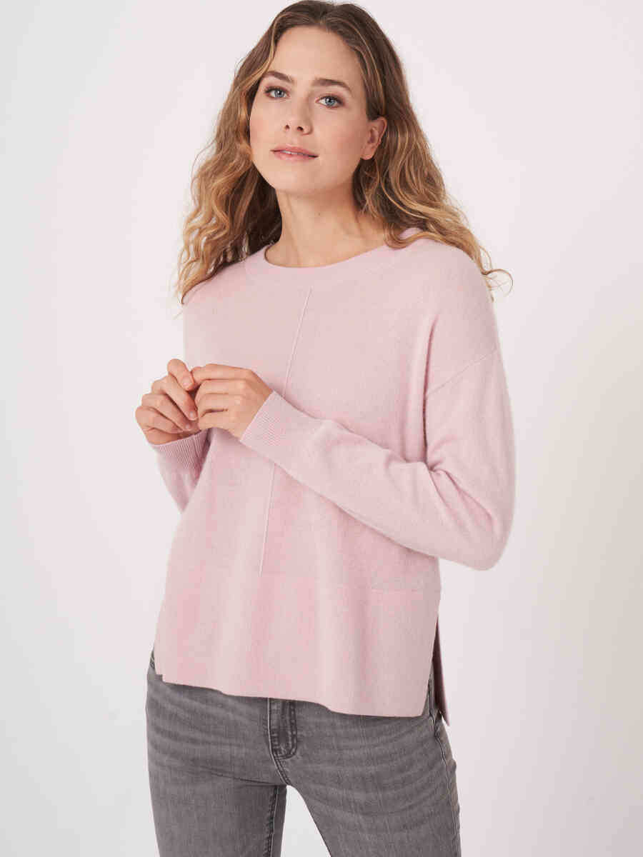 Organic cashmere sweater with ribbed hem and slits image number 0