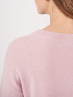 Organic cashmere sweater with ribbed hem and slits image number 4