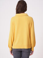 Cashmere sweater with Audrey Hepburn style boat neck collar image number 3