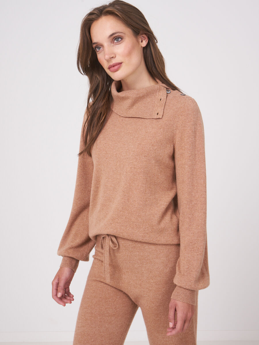 Puff sleeve pullover with buttoned turtleneck image number 0