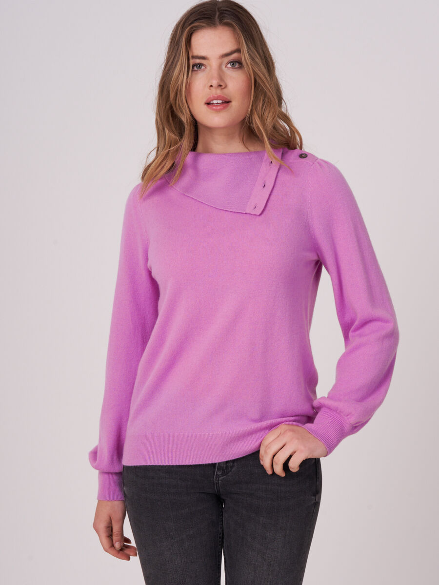 Puff sleeve pullover with buttoned turtleneck image number 0