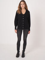 V-neck buttoned cardigan with puff sleeves image number 4