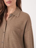 Fine knit cashmere-wool blouse with shirt collar image number 2