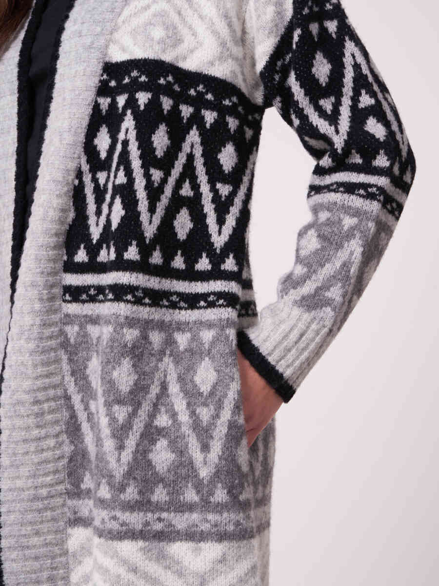 Long intarsia knitted V-neck cardigan image number 4