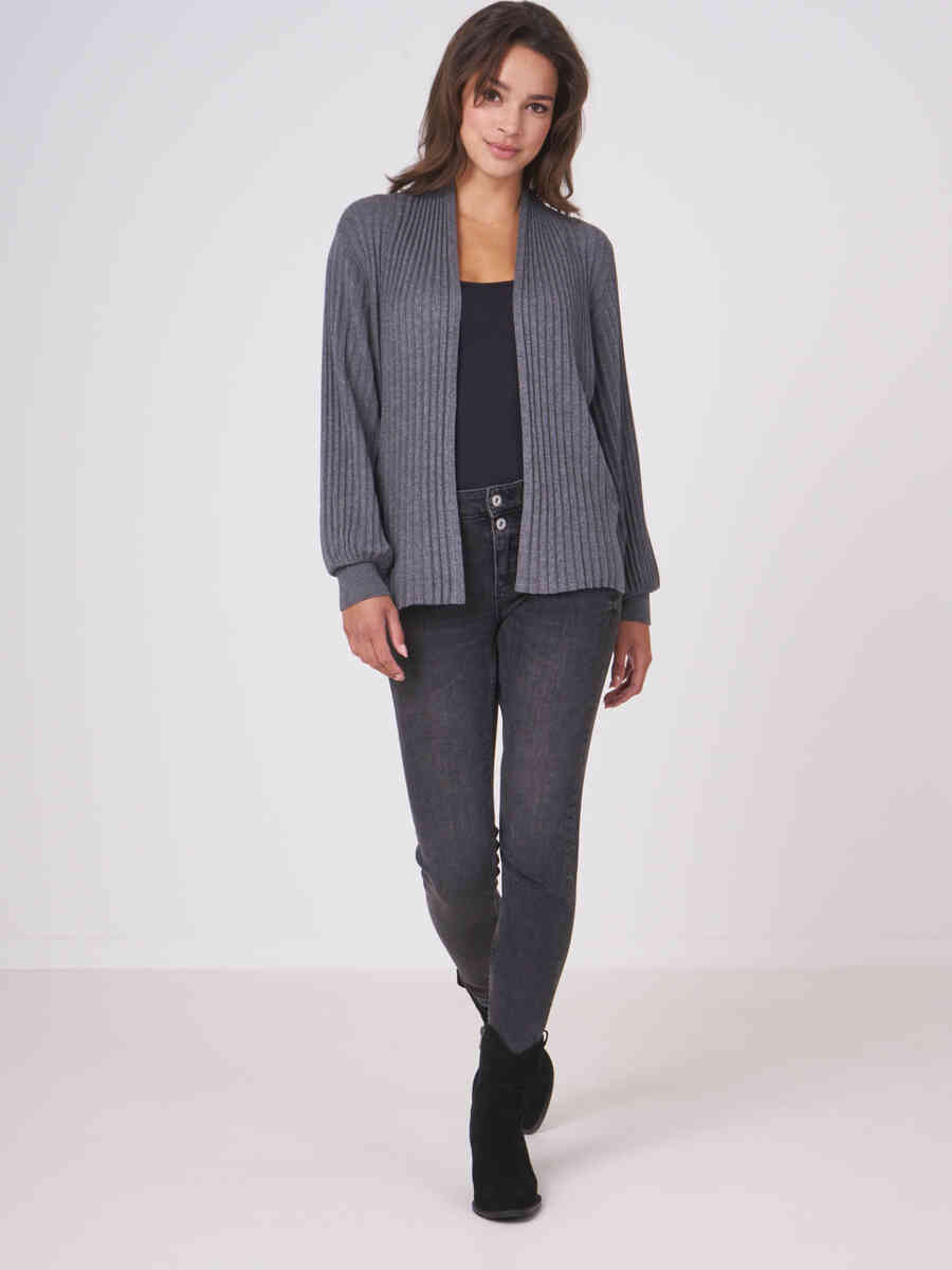 Cropped rib knit cardigan with pleated puff sleeves image number 7