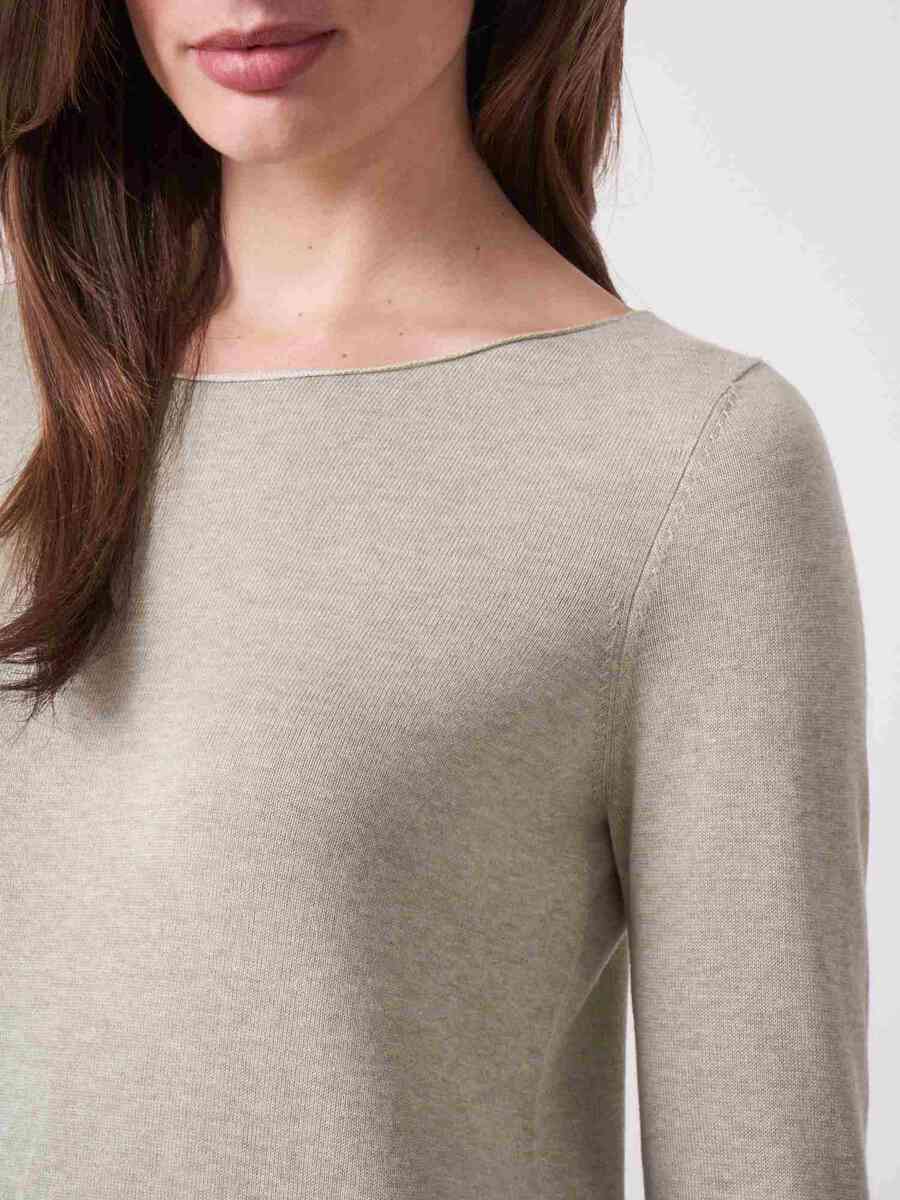 Basic long sleeve pullover in organic cotton blend image number 2