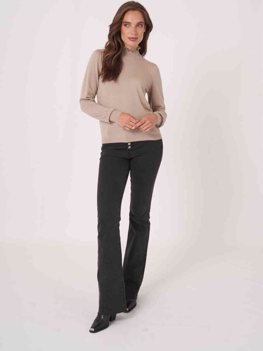 Cashmere blend sweater with ruffle stand-up collar image number 4
