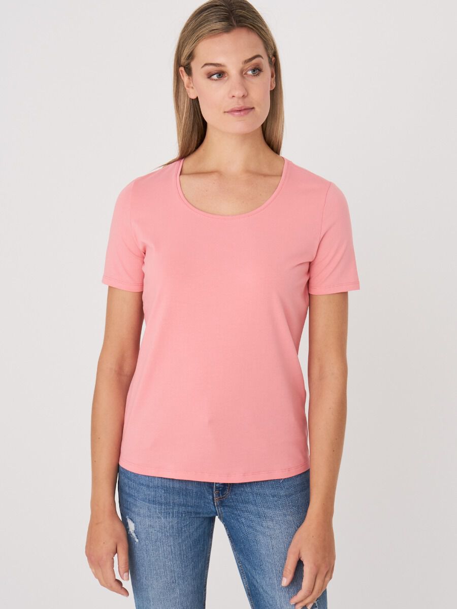 Basic T-Shirt mit Rundhalsausschnitt aus Baumwolle image number 0