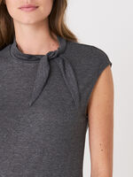 Sleeveless top with tie neck image number 2