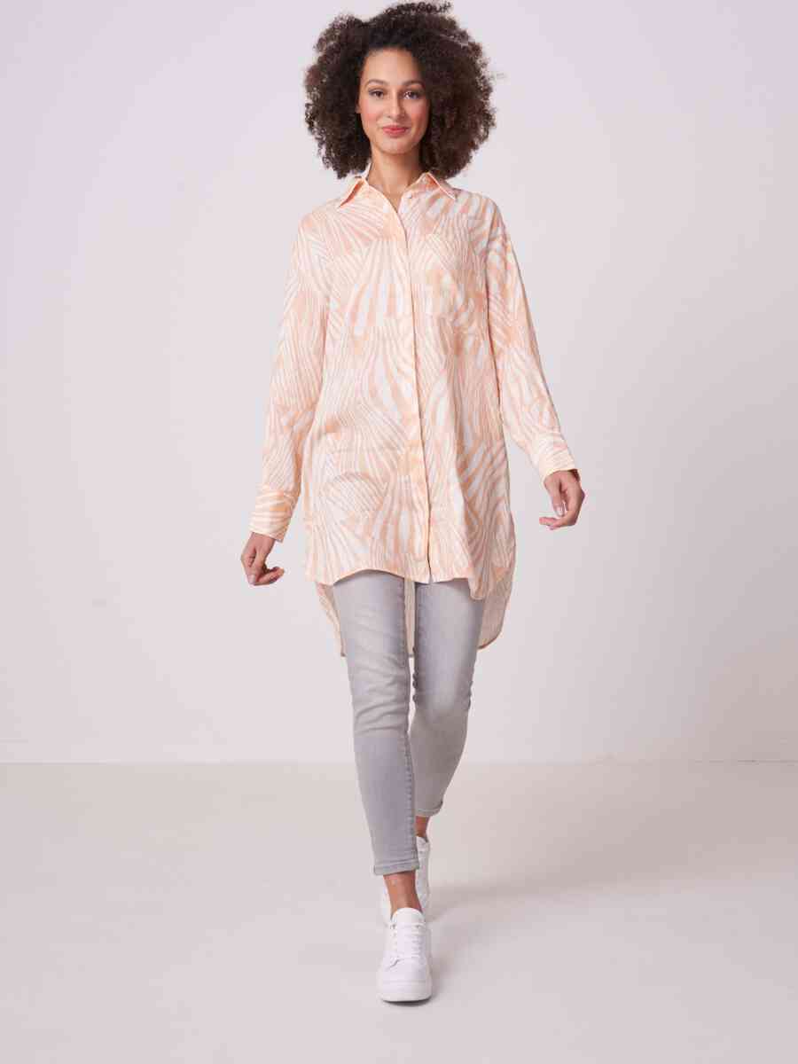 Linen shirt dress with wave print image number 3