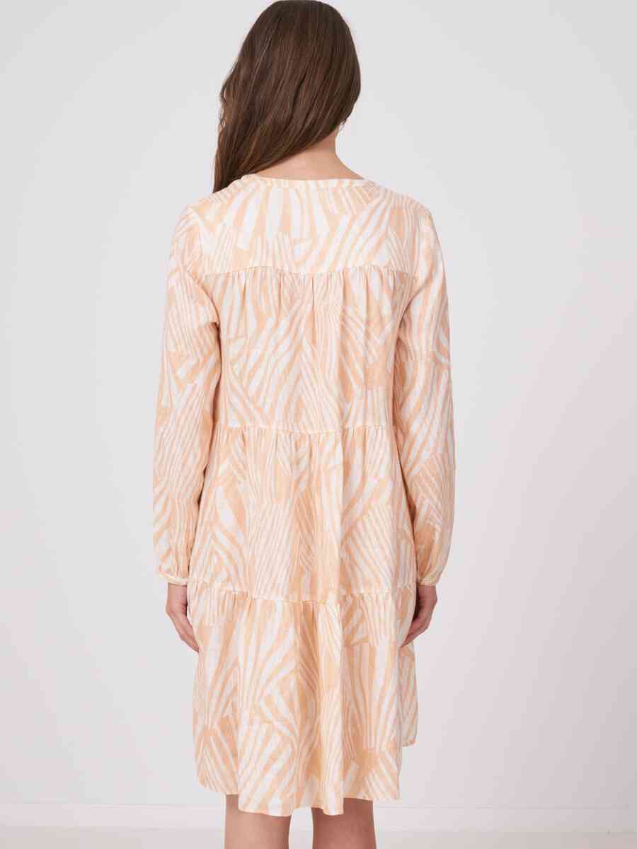 Linen tiered dress with wave print image number 1