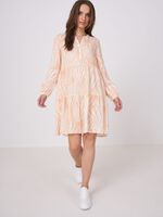 Linen tiered dress with wave print image number 3