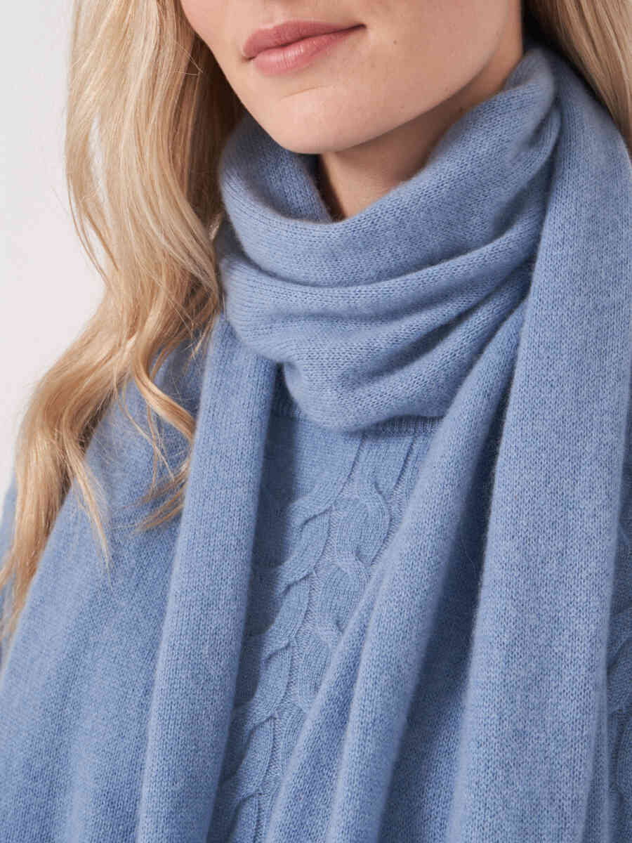 Fine knit organic cashmere scarf image number 3
