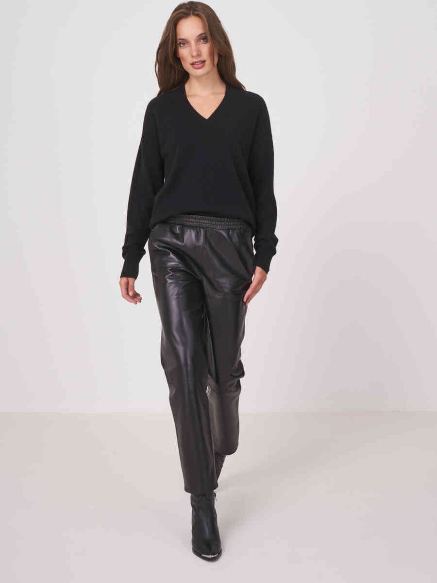 Loose fit leather trousers image number 3