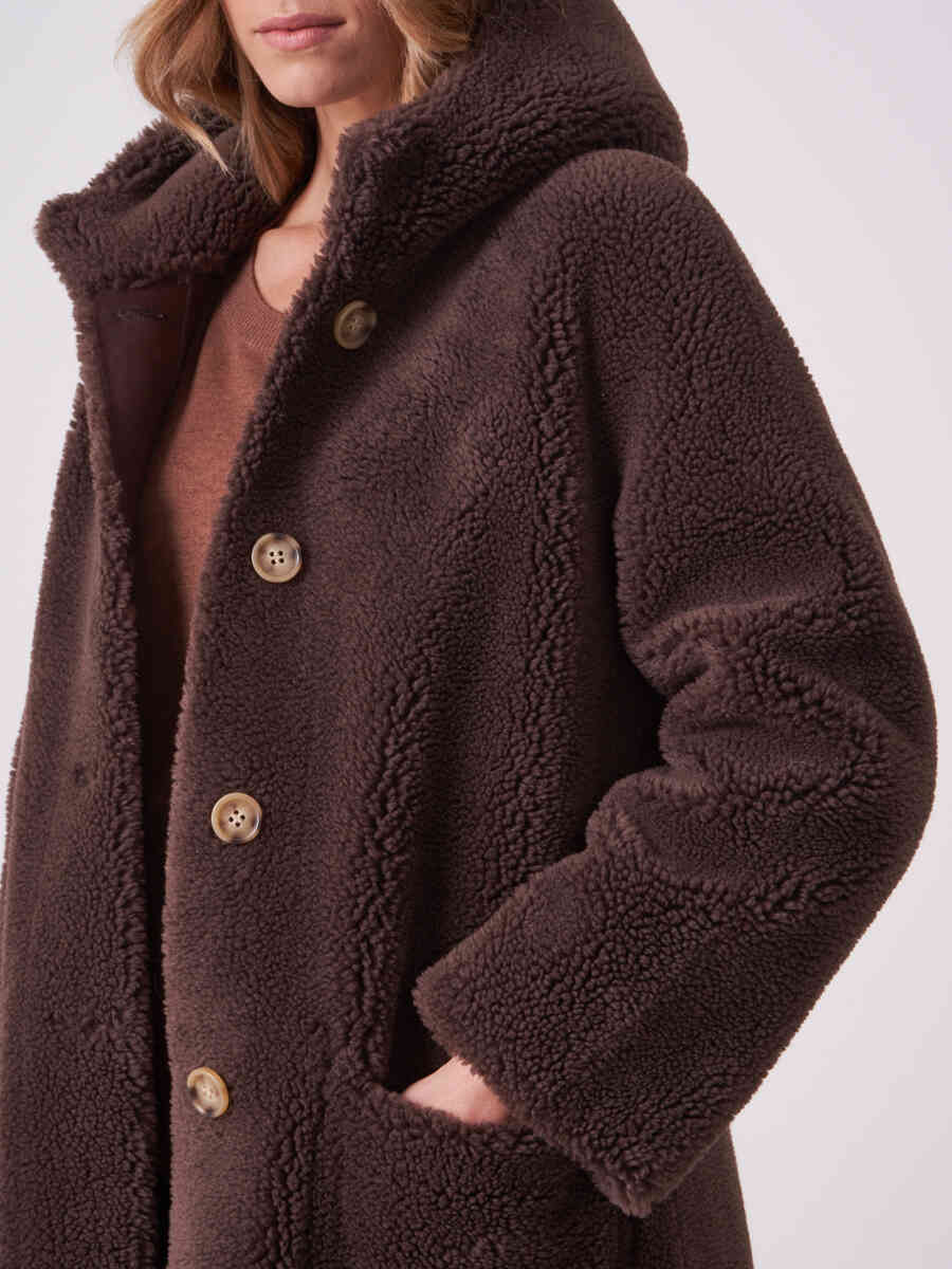 Long reversible vegan teddy wool coat image number 3