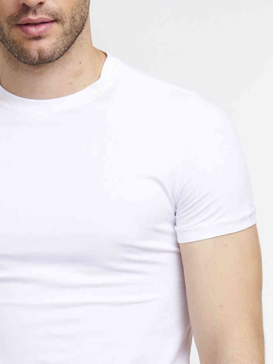 Basic men's round neck T-Shirt image number 2
