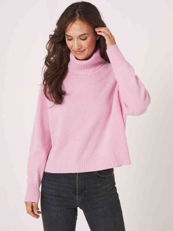 High neck boxy cashmere sweater