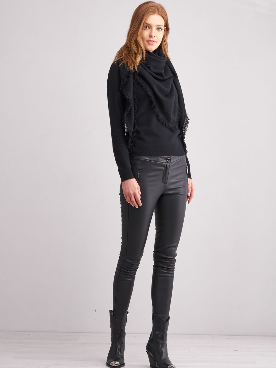 Cashmere trui met V-hals image number 3