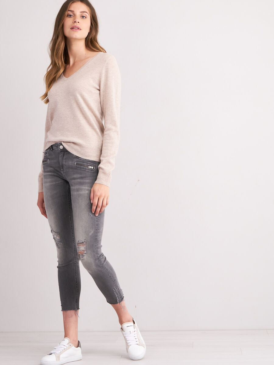 Cashmere trui met V-hals image number 3
