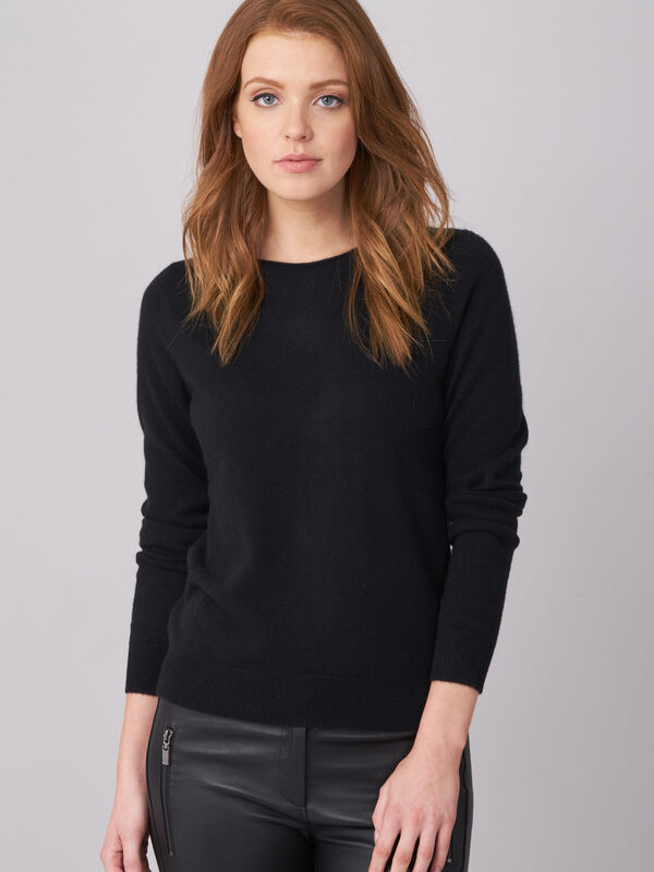 Cashmere trui met boothals image number 3