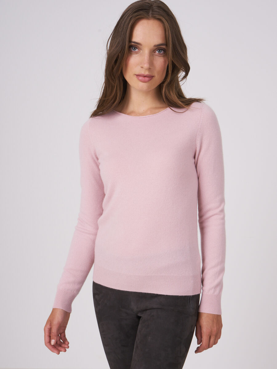 Cashmere boat neck jumper image number 0