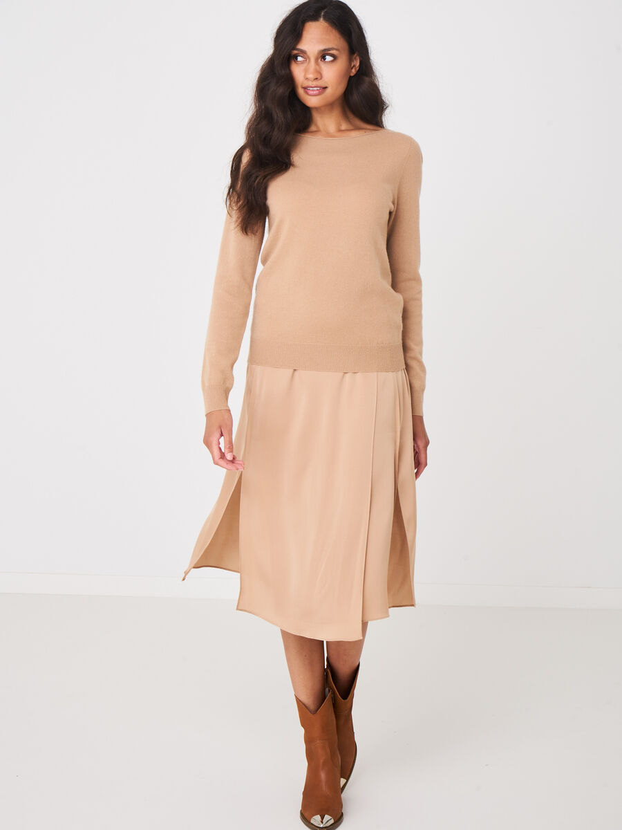 Cashmere trui met boothals image number 3