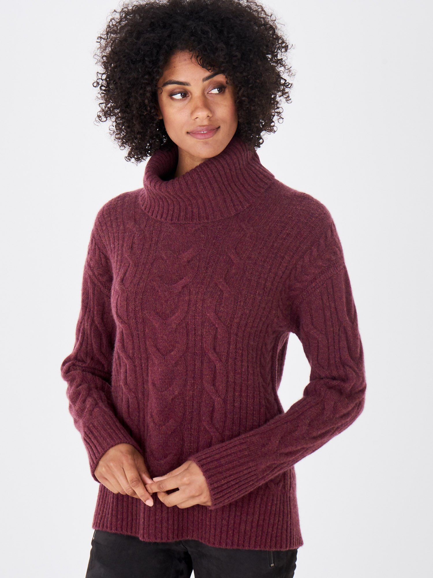 Cashmere Knit Turtleneck Sweater