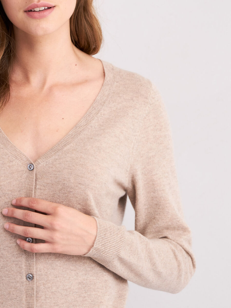 Basic organic cashmere cardigan with V-neck image number 3