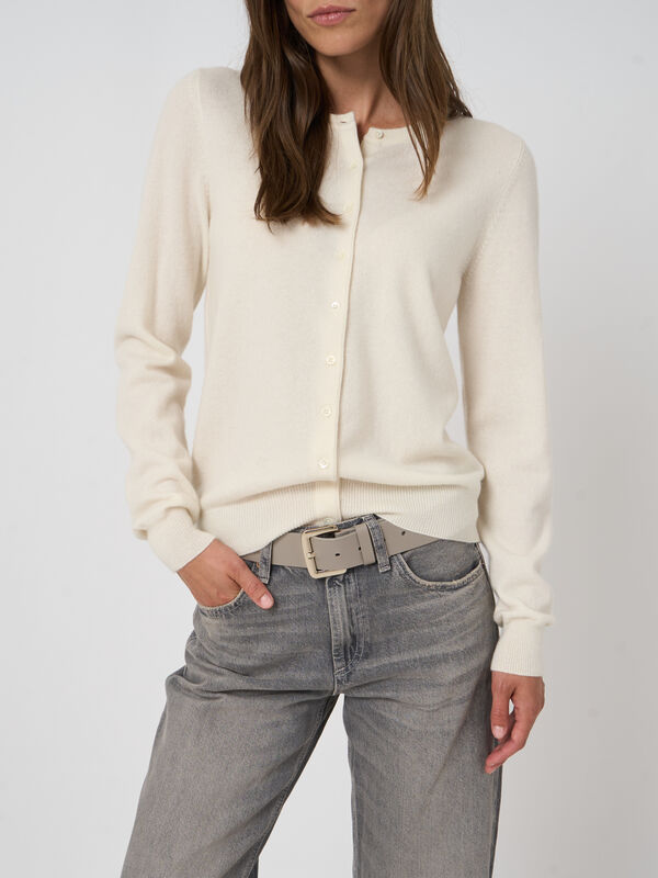 100% cashmere fijngebreide cardigan image number 1