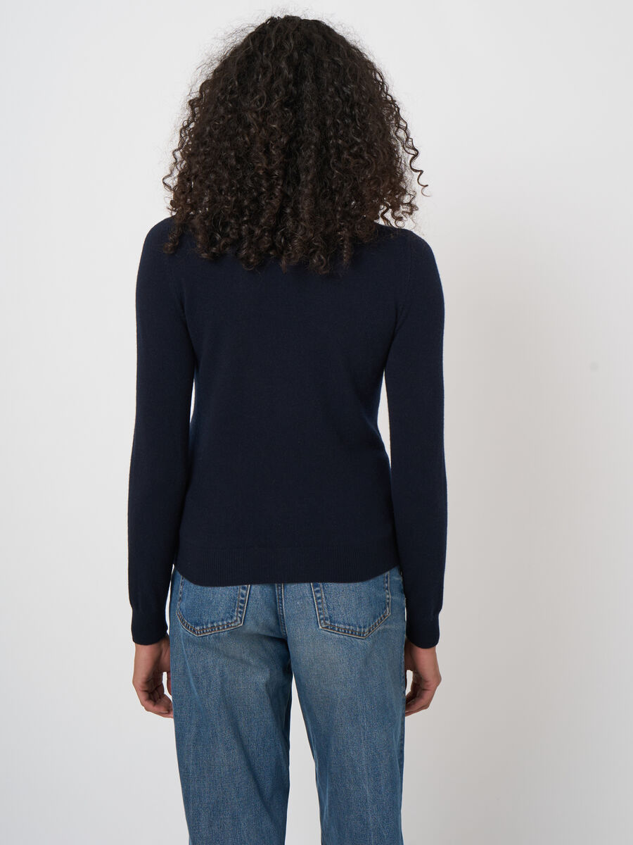 100% Cashmere fine-knit cardigan image number 2