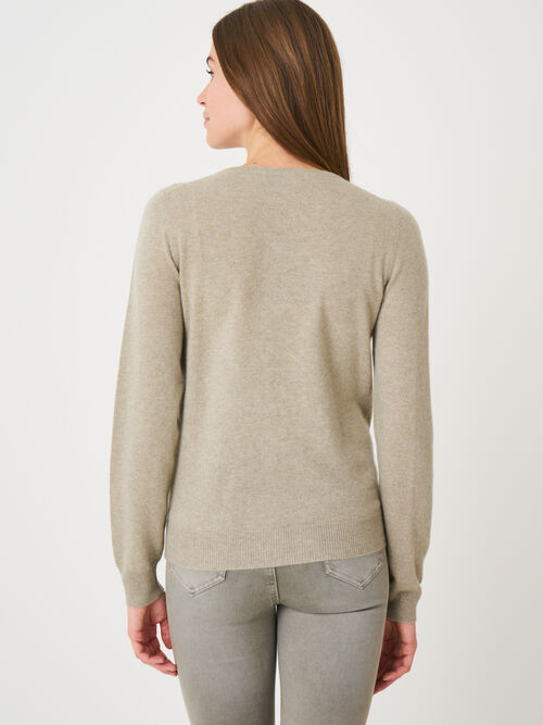 Basic organic cashmere cardigan with round neck