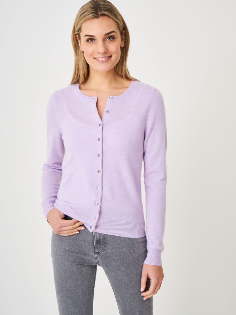 Basic-Strickjacke mit Rundhalsausschnitt aus Bio-Kaschmir image number 180