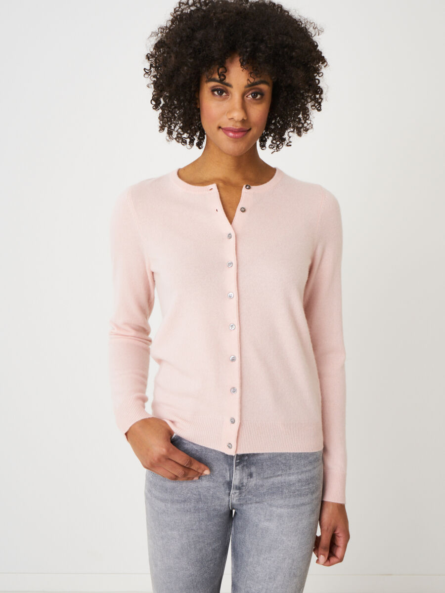 Basic-Strickjacke mit Rundhalsausschnitt aus Bio-Kaschmir image number 184