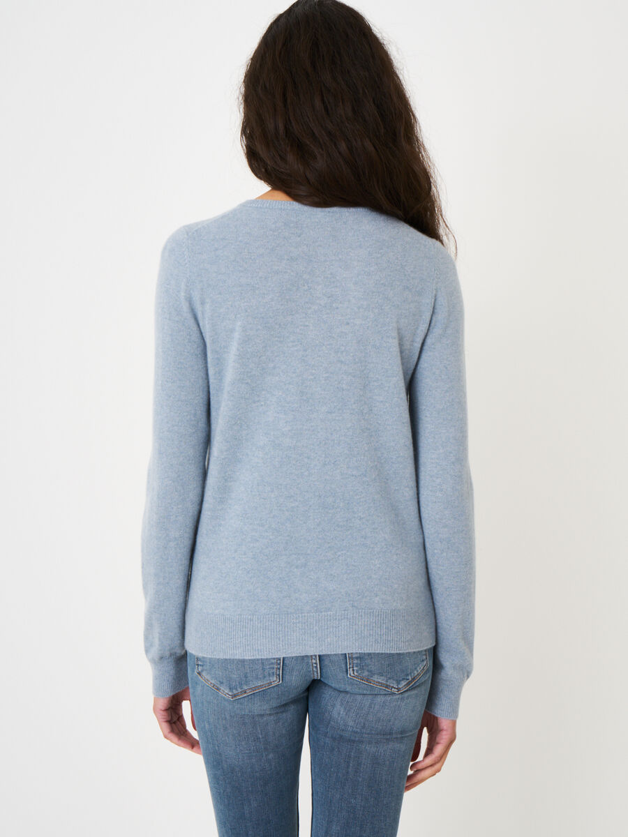 Basic-Strickjacke mit Rundhalsausschnitt aus Bio-Kaschmir image number 193