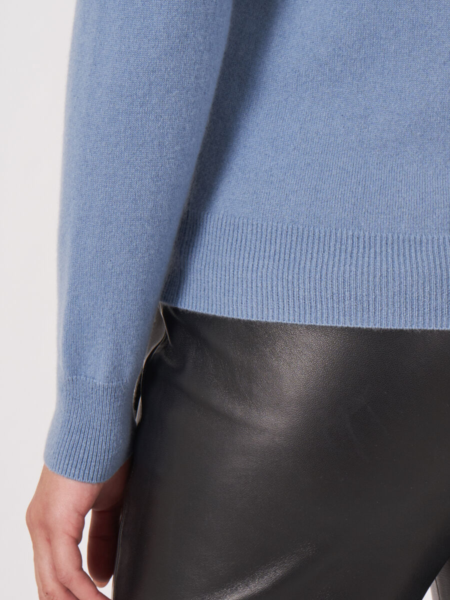 Basic-Strickjacke mit Rundhalsausschnitt aus Bio-Kaschmir image number 229