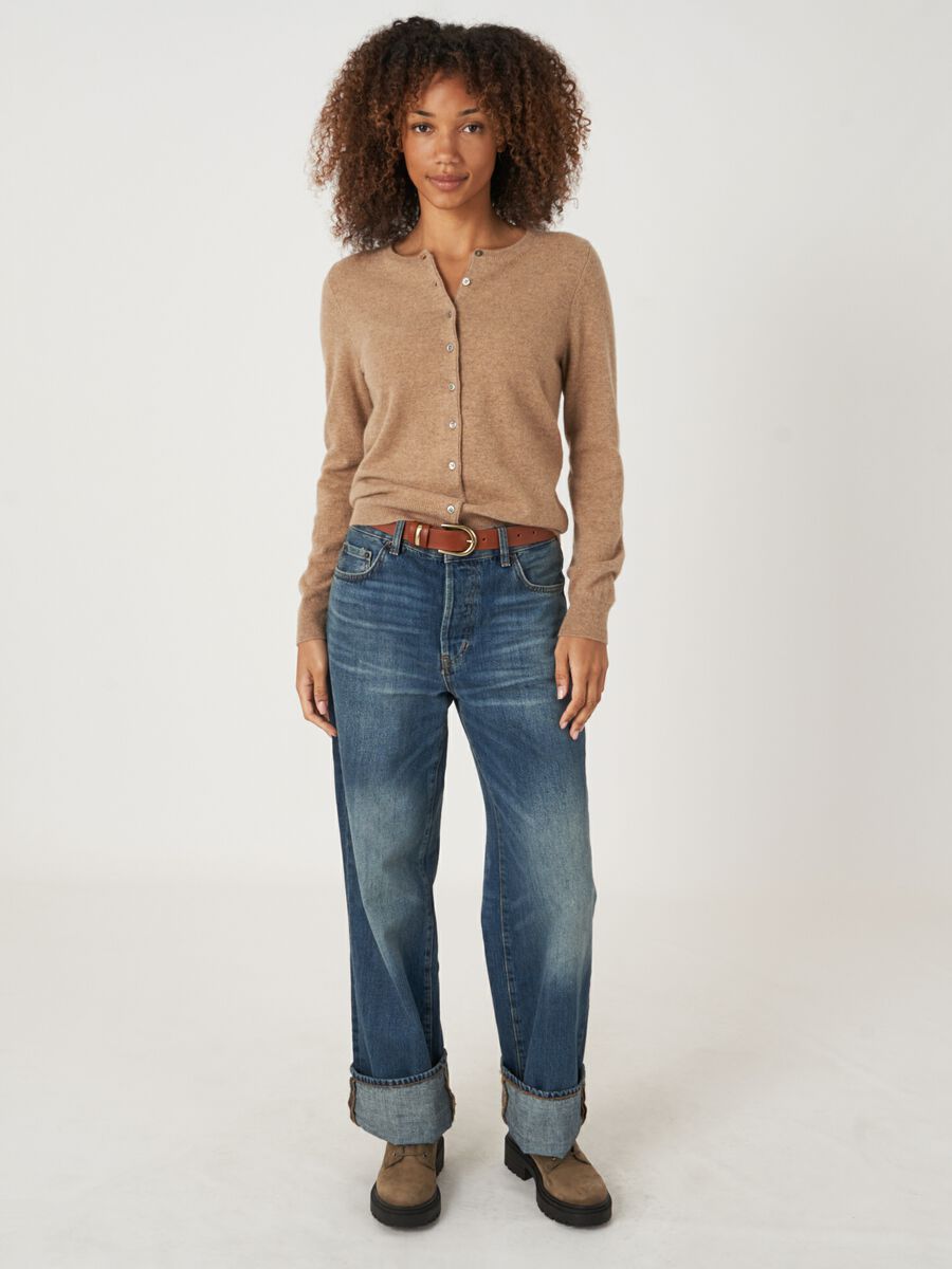 Basic-Strickjacke mit Rundhalsausschnitt aus Bio-Kaschmir image number 99