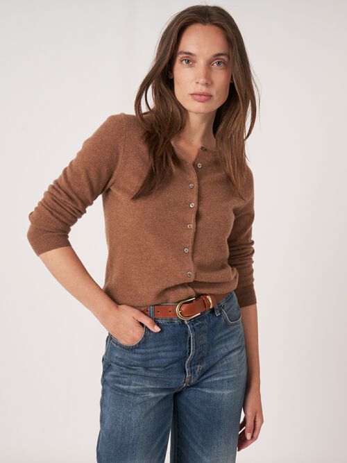 Basic organic cashmere cardigan with round neck