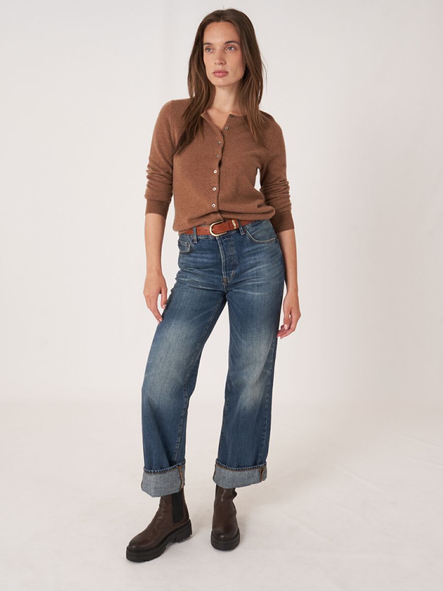 Basic-Strickjacke mit Rundhalsausschnitt aus Bio-Kaschmir image number 115