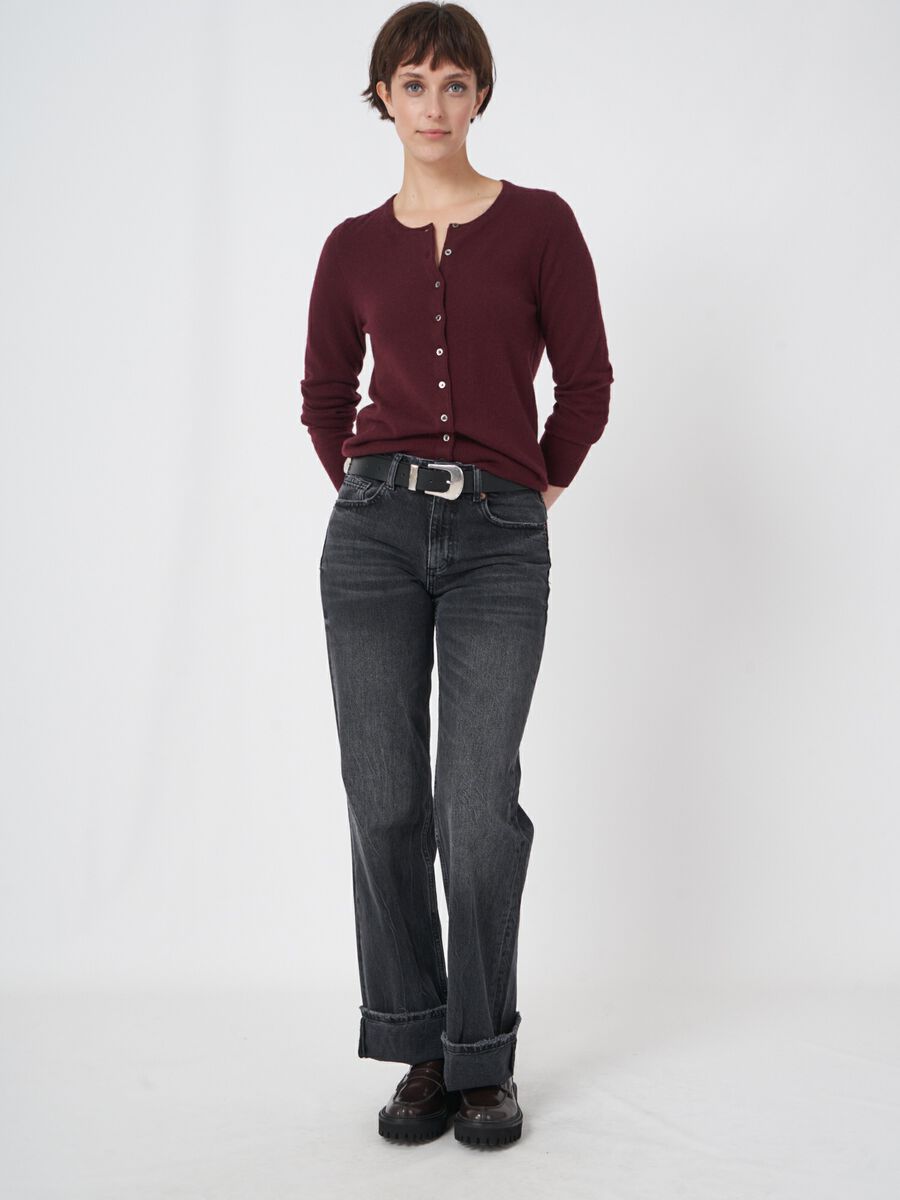 Basic-Strickjacke mit Rundhalsausschnitt aus Bio-Kaschmir image number 89