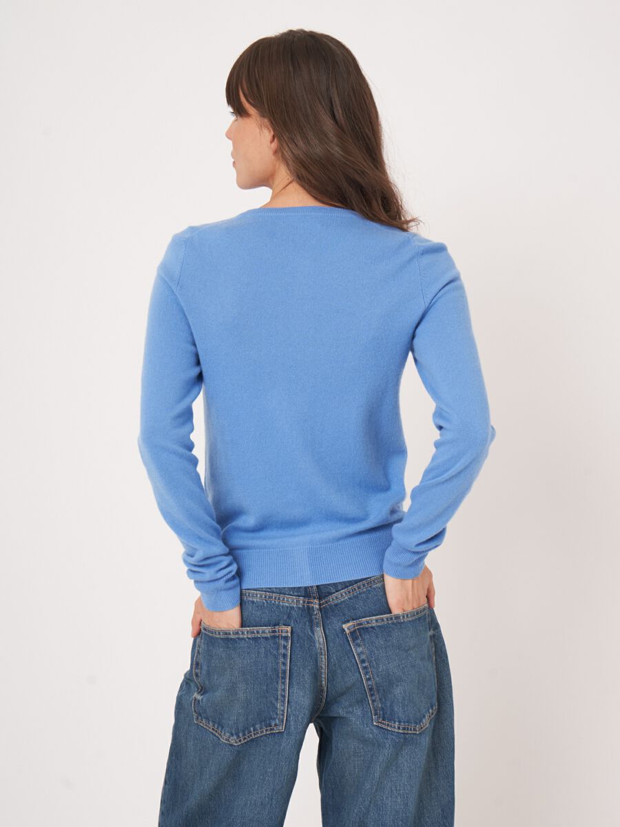 Basic-Strickjacke mit Rundhalsausschnitt aus Bio-Kaschmir image number 61