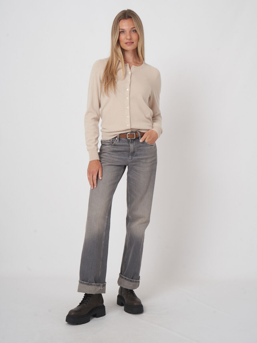 Basic-Strickjacke mit Rundhalsausschnitt aus Bio-Kaschmir image number 4