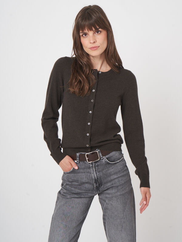 Basic-Strickjacke mit Rundhalsausschnitt aus Bio-Kaschmir image number 1