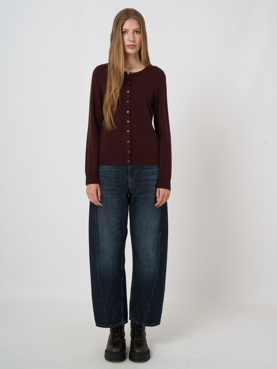 Cardigan fin en cachemire certifi&eacute; GOTS image number 2